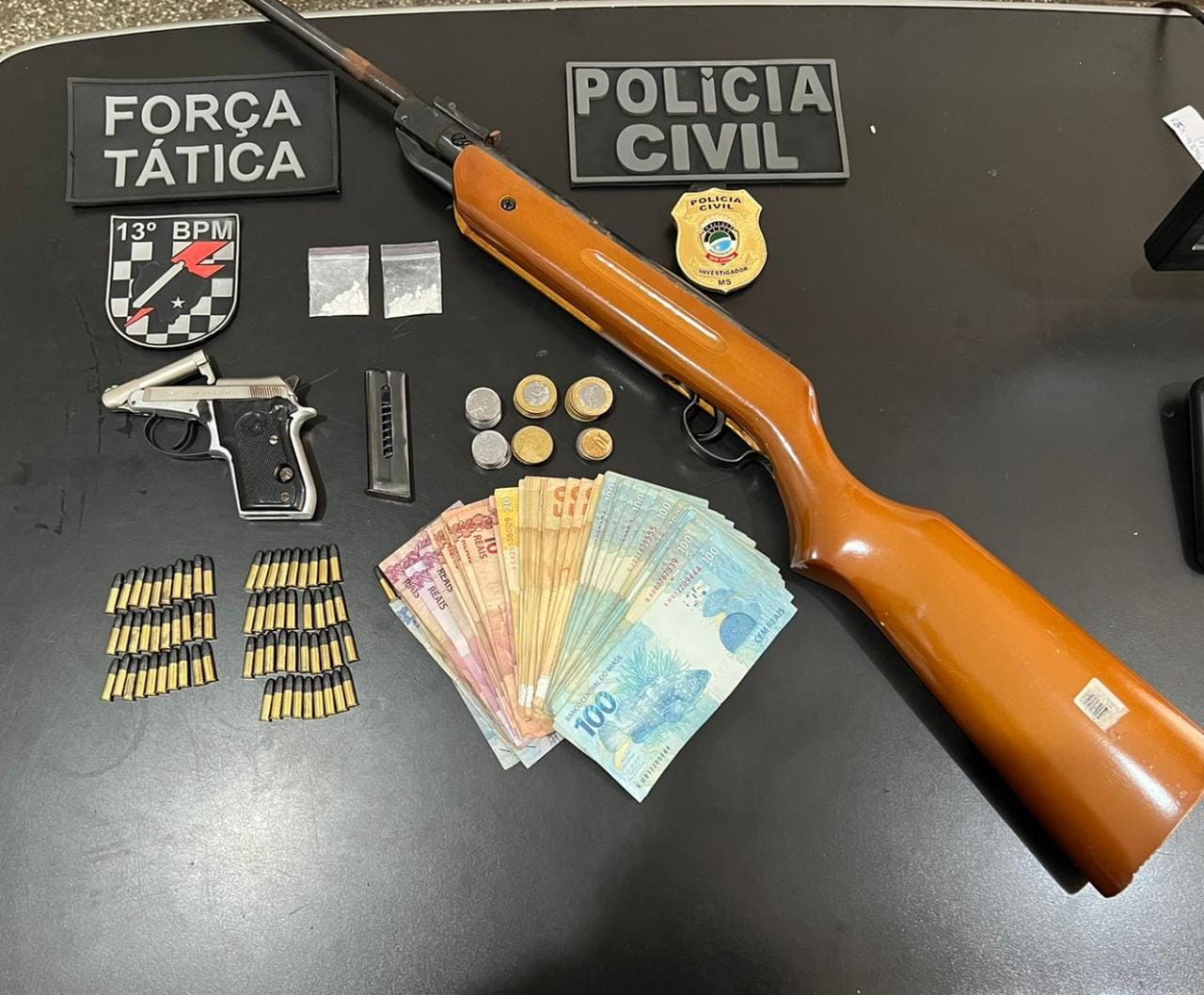 Polícias Civil e Militar prendem indivíduo por porte ilegal de arma de fogo