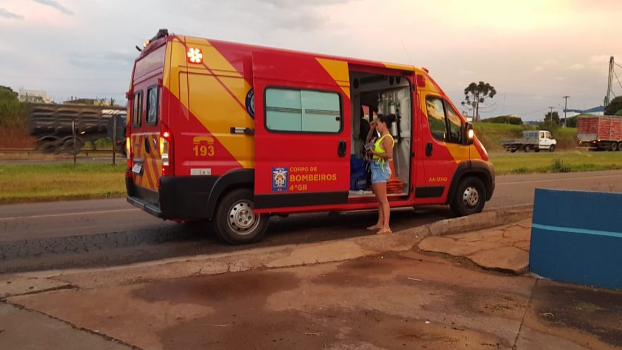 Motociclista fica ferido após acidente às margens da BR-277