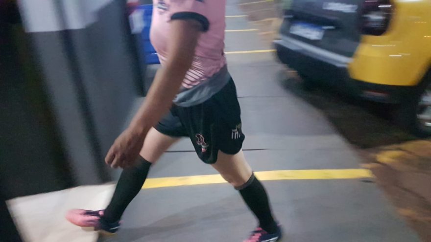 Boleira é detida após agredir ex-marido com arranhões
