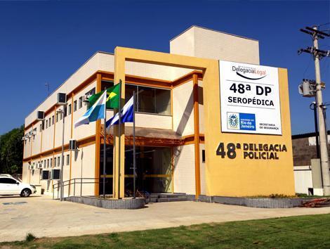 Homem atira contra trabalhador que pediu informação na rua e é preso em flagrante por policiais de Seropédica