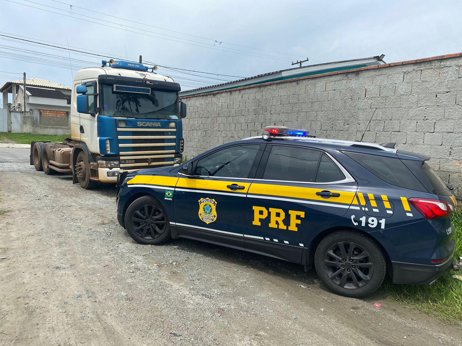 PRF recupera caminhão roubado em menos de 12 horas no Paraná
