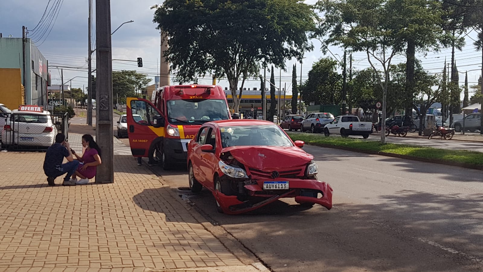 Siate atende acidente na Av. Rocha Pombo