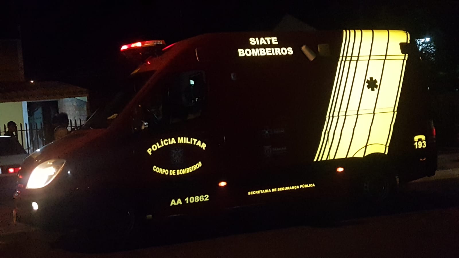Jovem de 26 anos é socorrido com suspeita de fratura no braço ao ser agredido no Tarumã