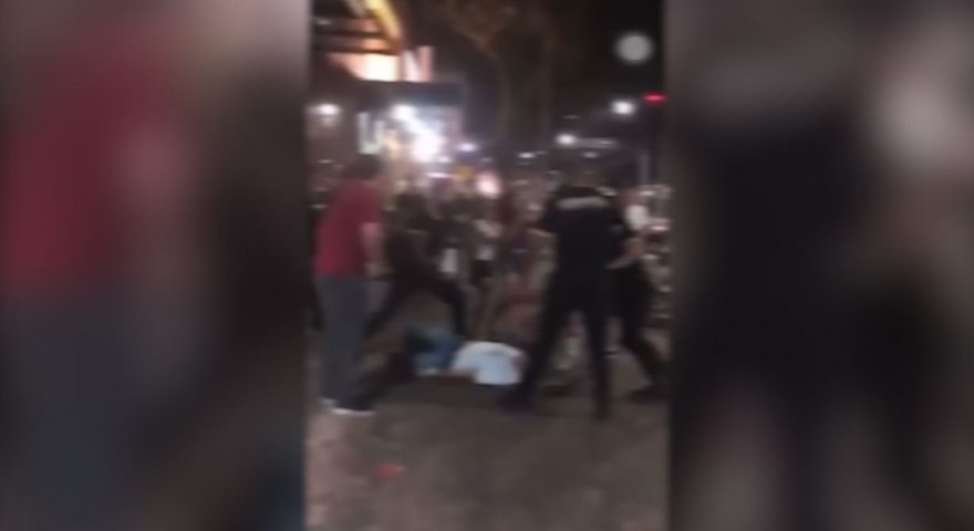 Briga no Centro: Vídeo mostra jovem levando chutes na cabeça e garrafada no rosto