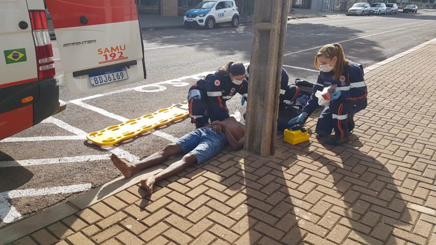 Vítima de agressão, homem é socorrido pelo Samu no Bairro Alto Alegre