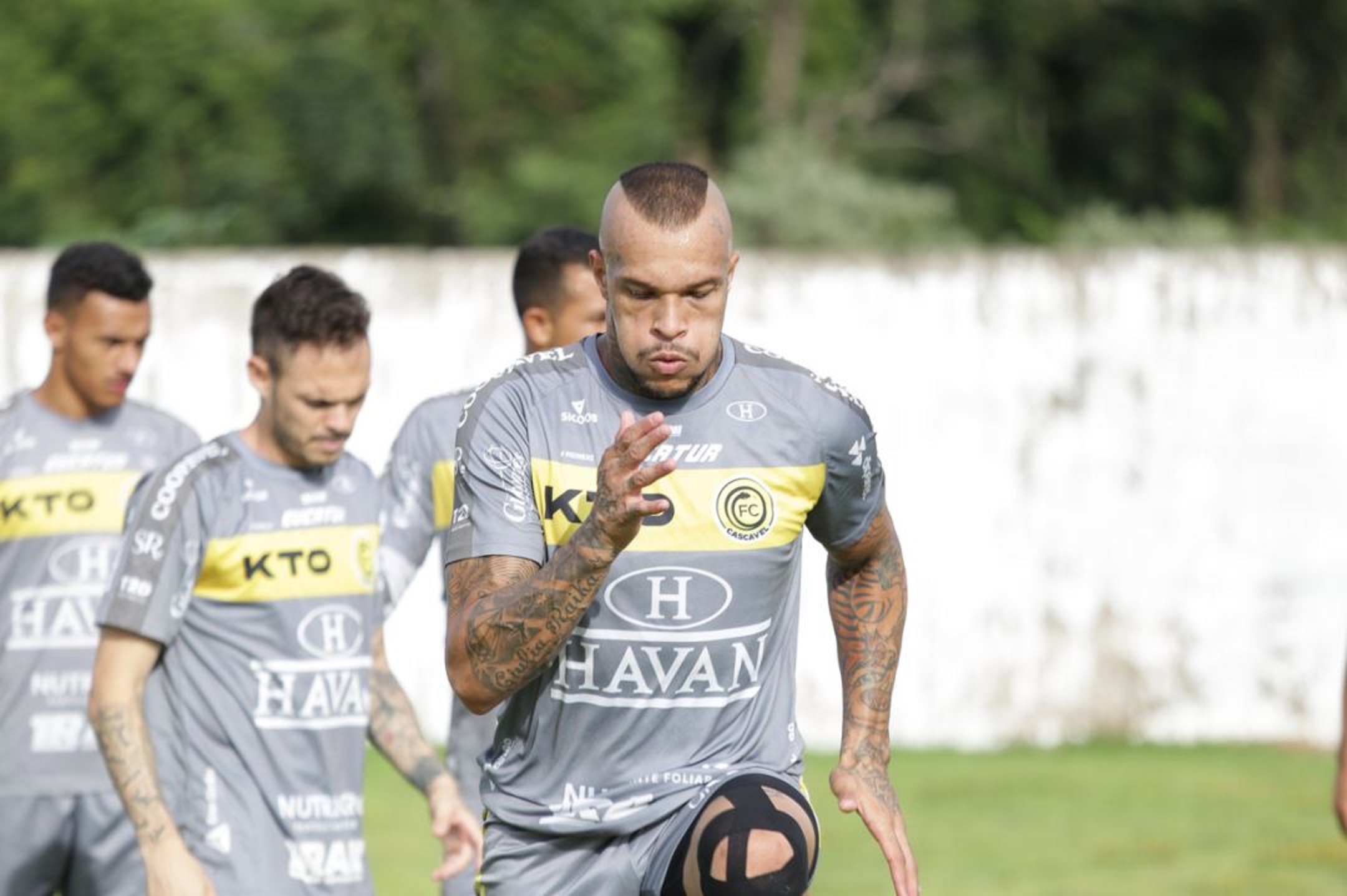 FC Cascavel terá decisão contra o Athletico no domingo, em casa