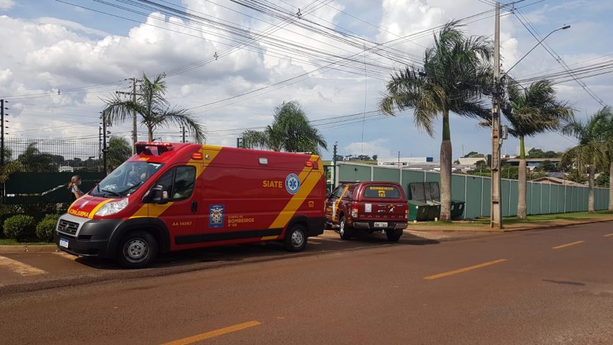 Homem de 33 anos fratura arcos costais em acidente no Bairro Cataratas