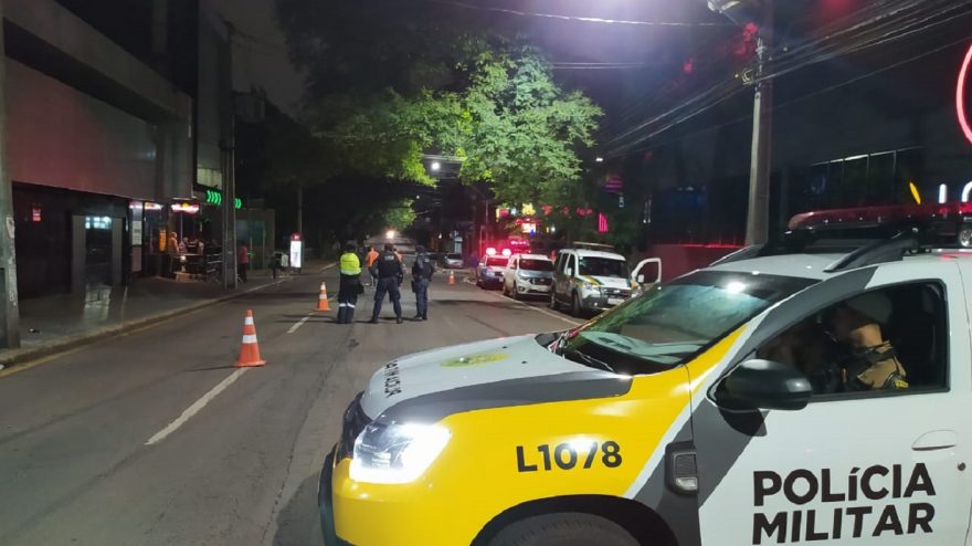 Nova Blitz é realizada pela Transitar na Rua Paraná, com apoio da PM e GM
