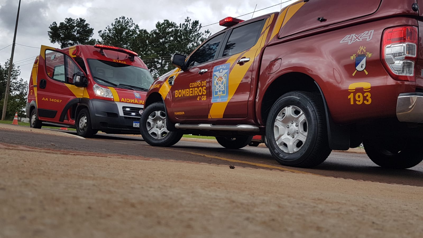 Homem passa mal na Av. Rocha Pombo e Corpo de Bombeiros é acionado