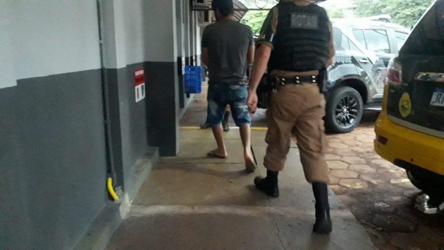 Devendo quase R$ 16 mil em pensão alimentícia, homem é detido pela PM