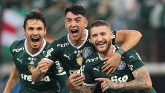 Zé Rafael repete feito de Romeiro em 1959 com gol de falta em jogo decisivo