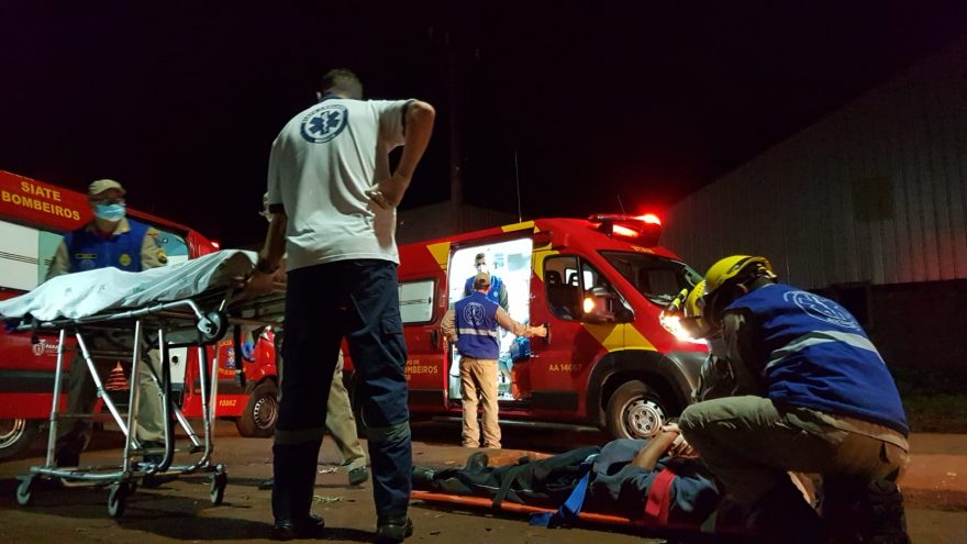 Durante atendimento a uma vítima engasgada, Bombeiros encontram vítima de agressão em via pública