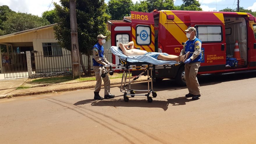 Após passar mal, homem cai e bate a cabeça em móvel de residência