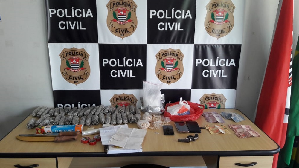 Investigado por homicídio é preso e mais de 1,3 mil porções de drogas apreendidas no Vale do Ribeira