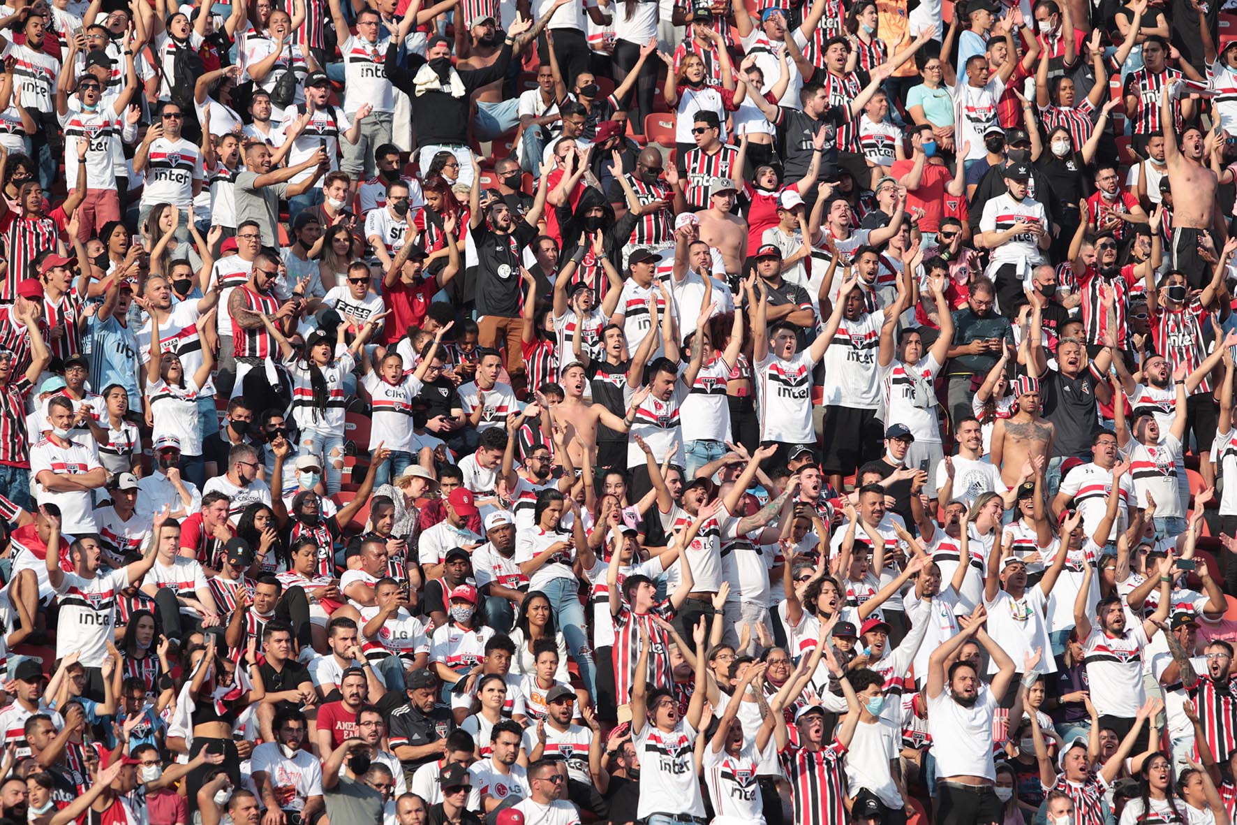 Tricolor recebe o Corinthians no primeiro clássico no Morumbi em 2022