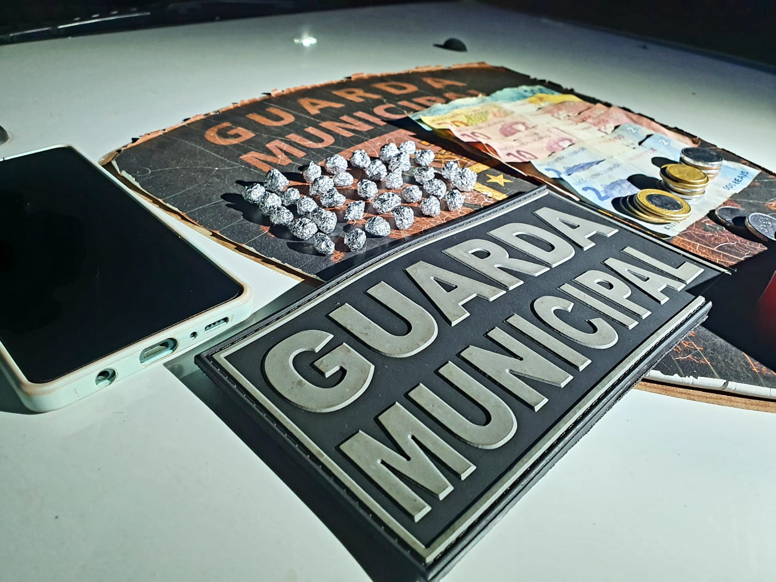 Homem é detido pela Guarda Municipal por tráfico de drogas