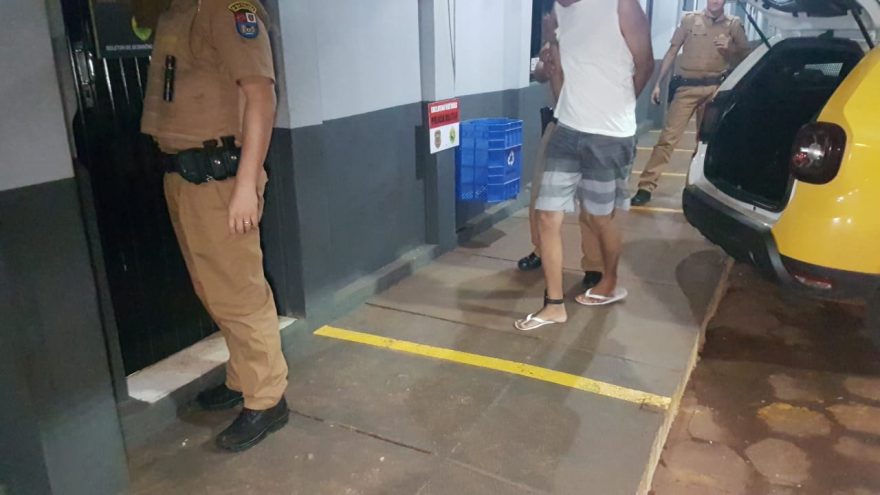 Jovem com tornozeleira eletrônica e em posse de maconha é detido pela PM no Morumbi