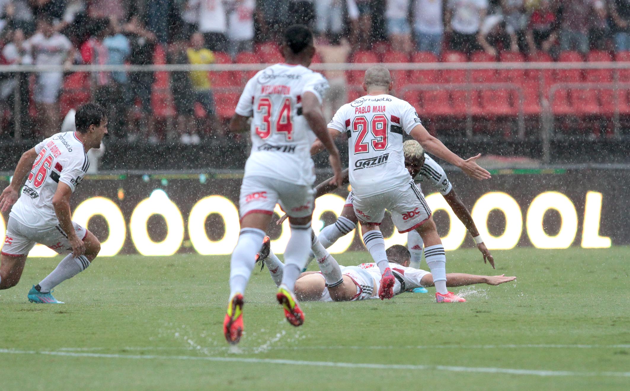 Calleri: decisivo de novo no Majestoso