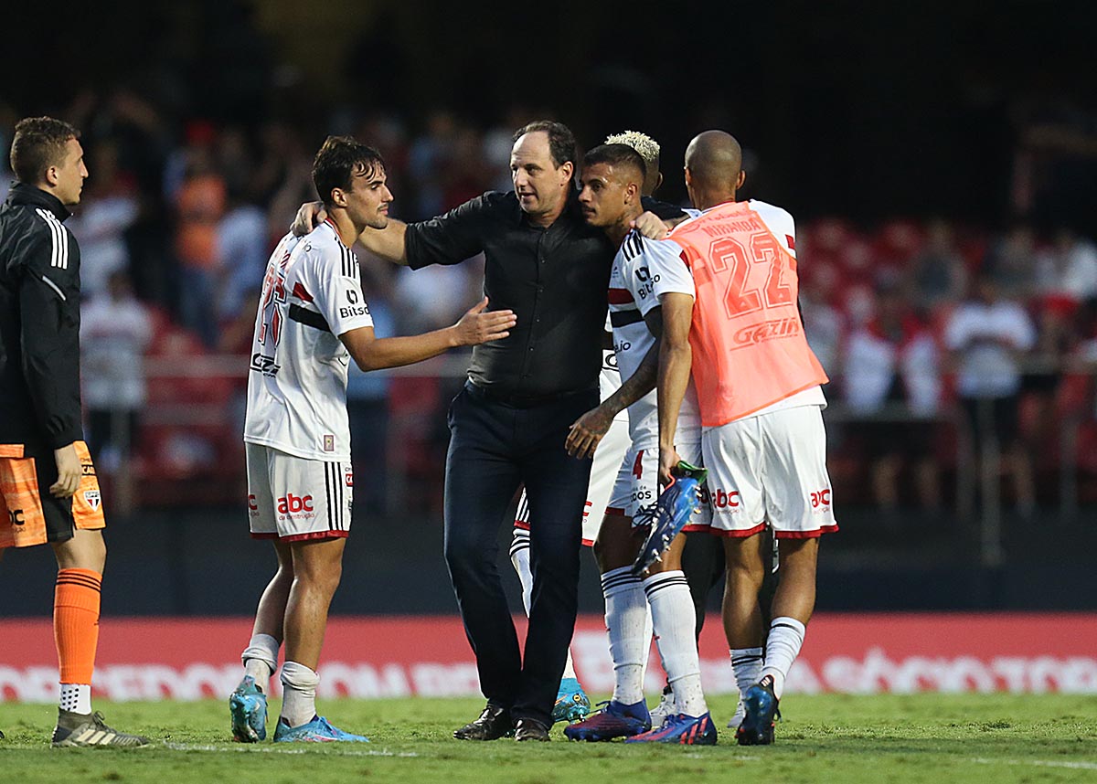 Rogério Ceni: “Nosso time teve uma vontade de vencer absurda”