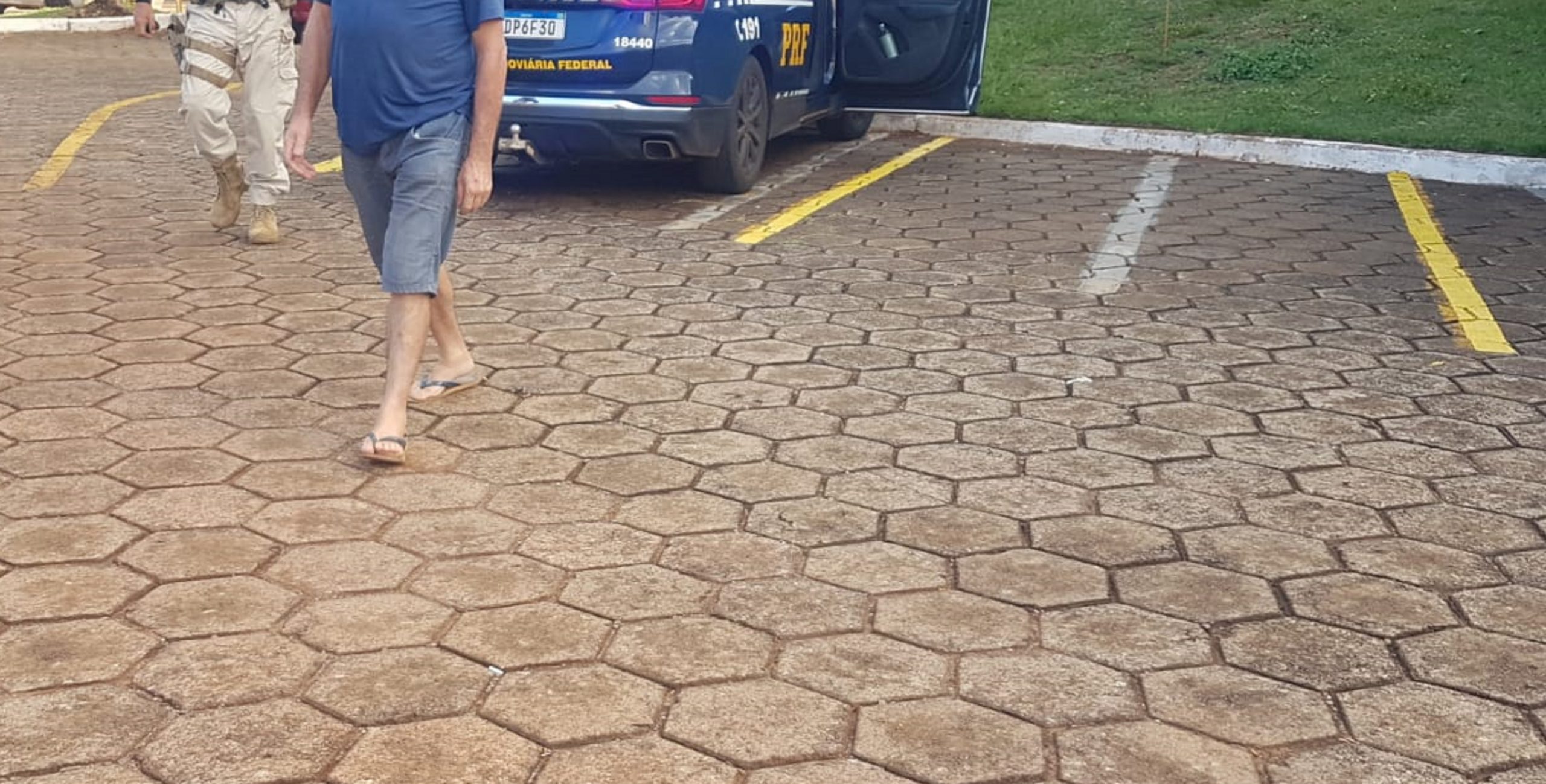 Homem é detido por suspeita de embriaguez ao volante Homem é detido por suspeita de embriaguez ao volante