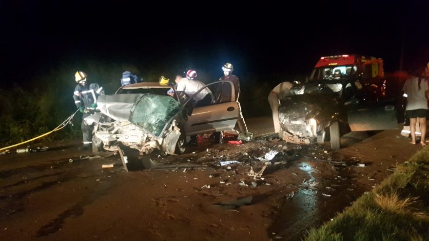 Urgente: Grave colisão deixa quatro vítimas feridas na Avenida Piquiri