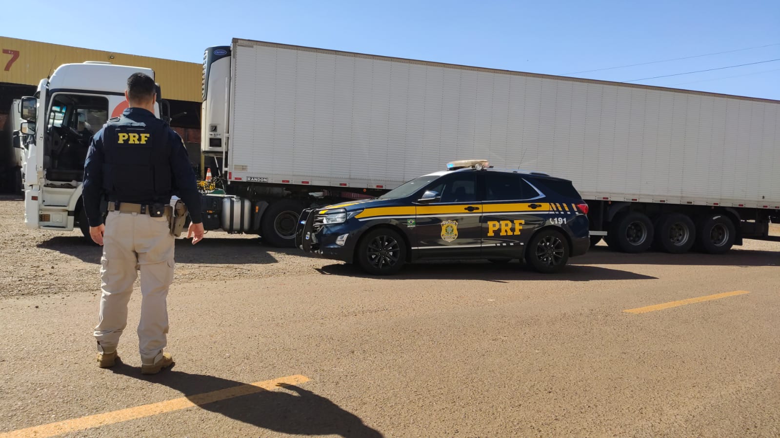PRF prende motorista por direção perigosa e embriaguez, após 12 km de acompanhamento tático