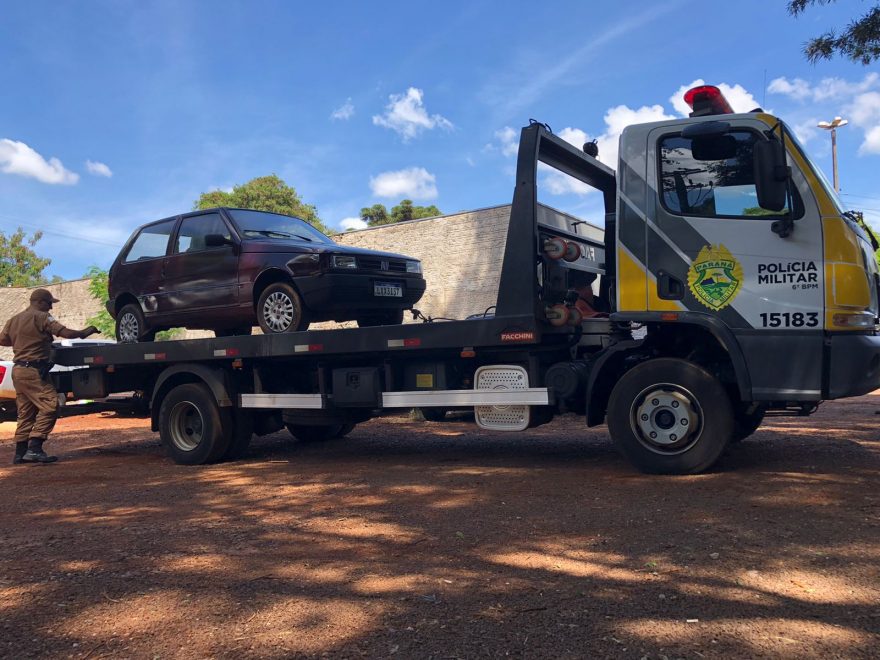 Carro furtado é localizado no Bairro Interlagos, em Cascavel