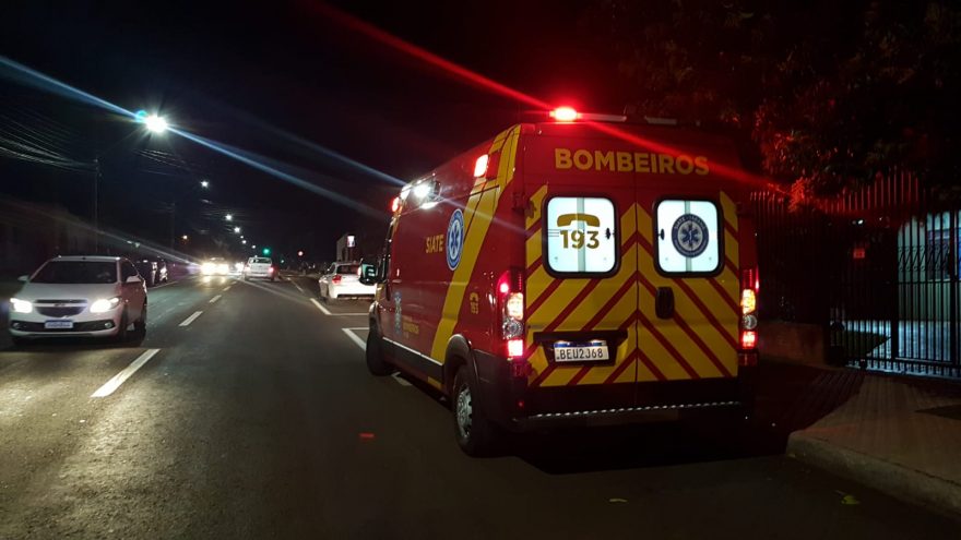 Motociclista de 21 anos fratura o tornozelo em acidente no Bela Vista
