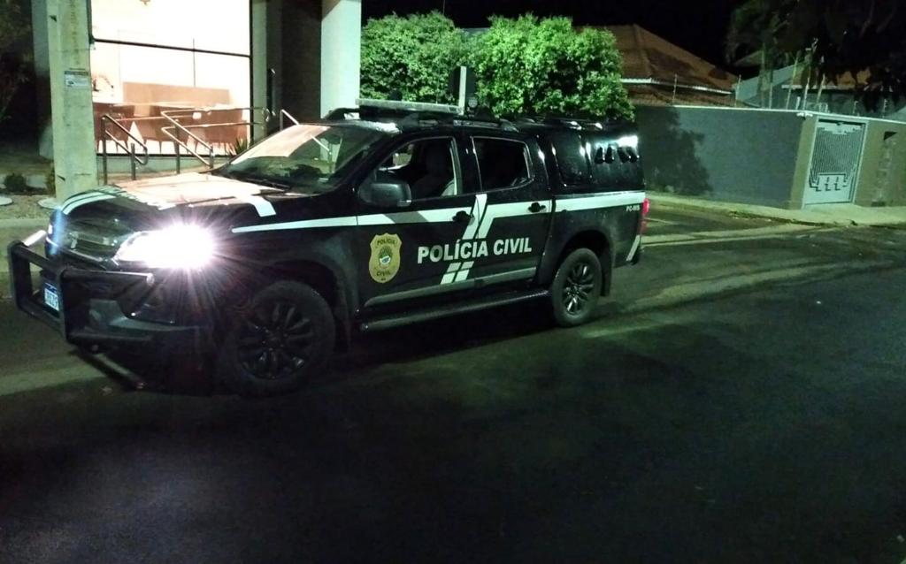 Homem alcoolizado, que conduzia o carro com a filha de três anos dentro, foi preso pela Polícia Civil em Aparecida do Taboado
