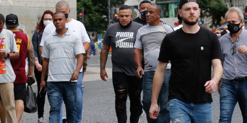 Imagem referente a Covid-19: uso de máscaras deixa de ser obrigatório no município do Rio