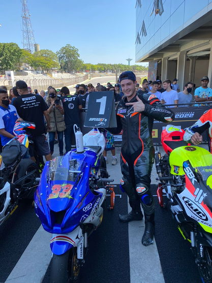 Piloto de Apucarana vence primeira prova do Superbike Brasil Imagem referente a Piloto de Apucarana vence primeira prova do Superbike Brasil