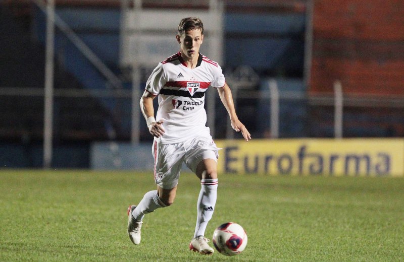 Lateral Patryck é convocado para a seleção brasileira sub-20