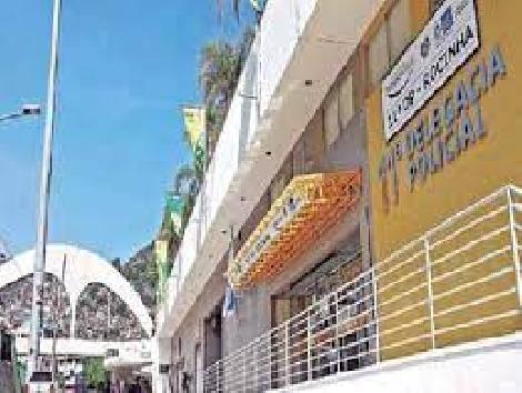 Homem é preso por contrabando de cigarros eletrônicos na Barra da Tijuca