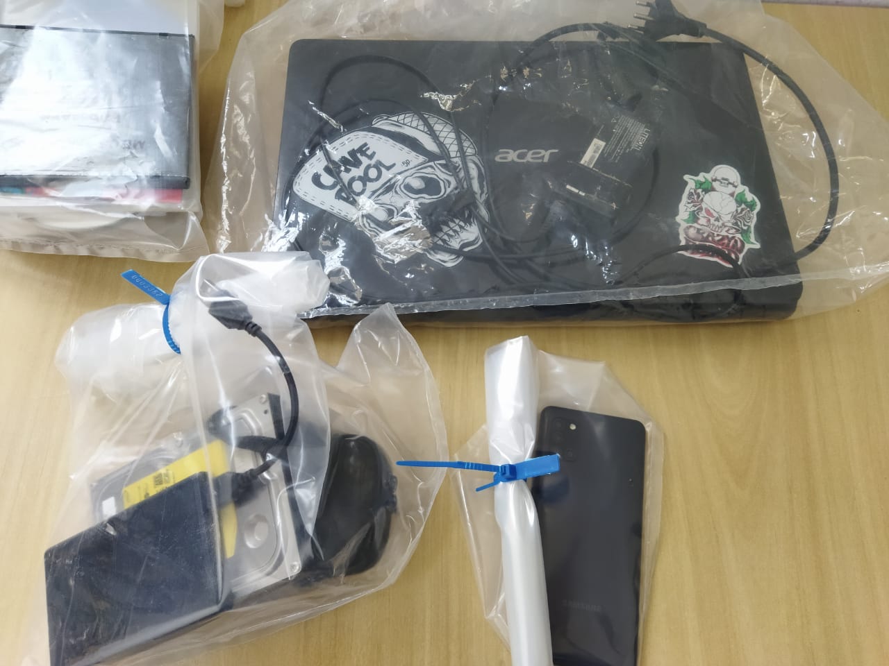 Polícia Federal cumpre mandado de busca e apreensão no combate à disseminação de pornografia infantil