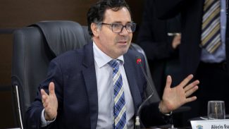 Alécio Espínola está em observação e passa bem