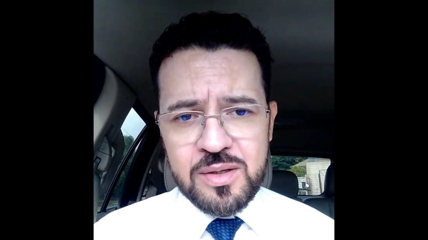 Advogado afirma que repetição provocou erro na aplicação da vacina contra a Covid-19