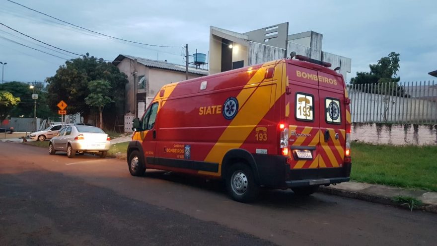 Idoso fica ferido ao sofrer queda dentro de casa no Bairro Esmeralda, em Cascavel