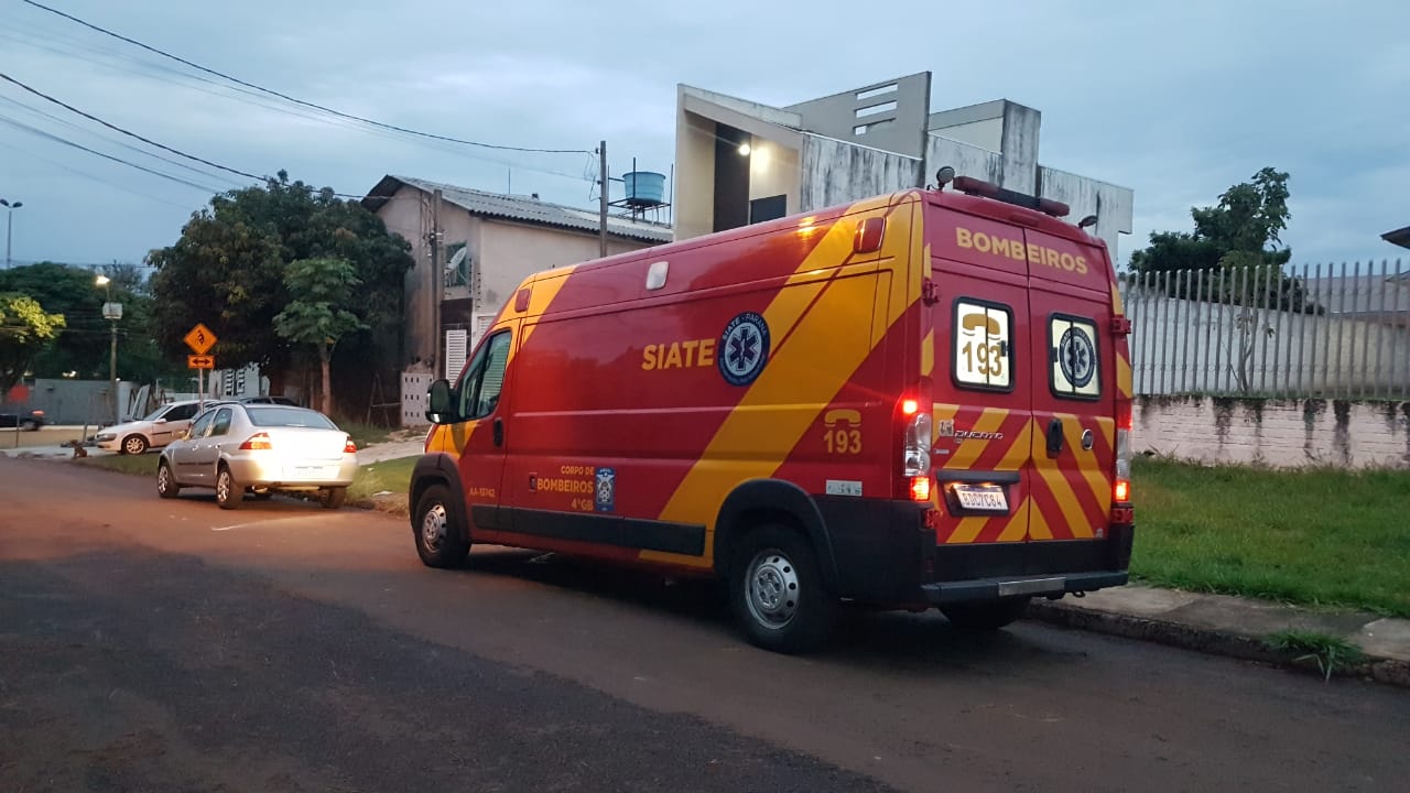 Idoso fica ferido ao sofrer queda dentro de casa no Bairro Esmeralda, em Cascavel