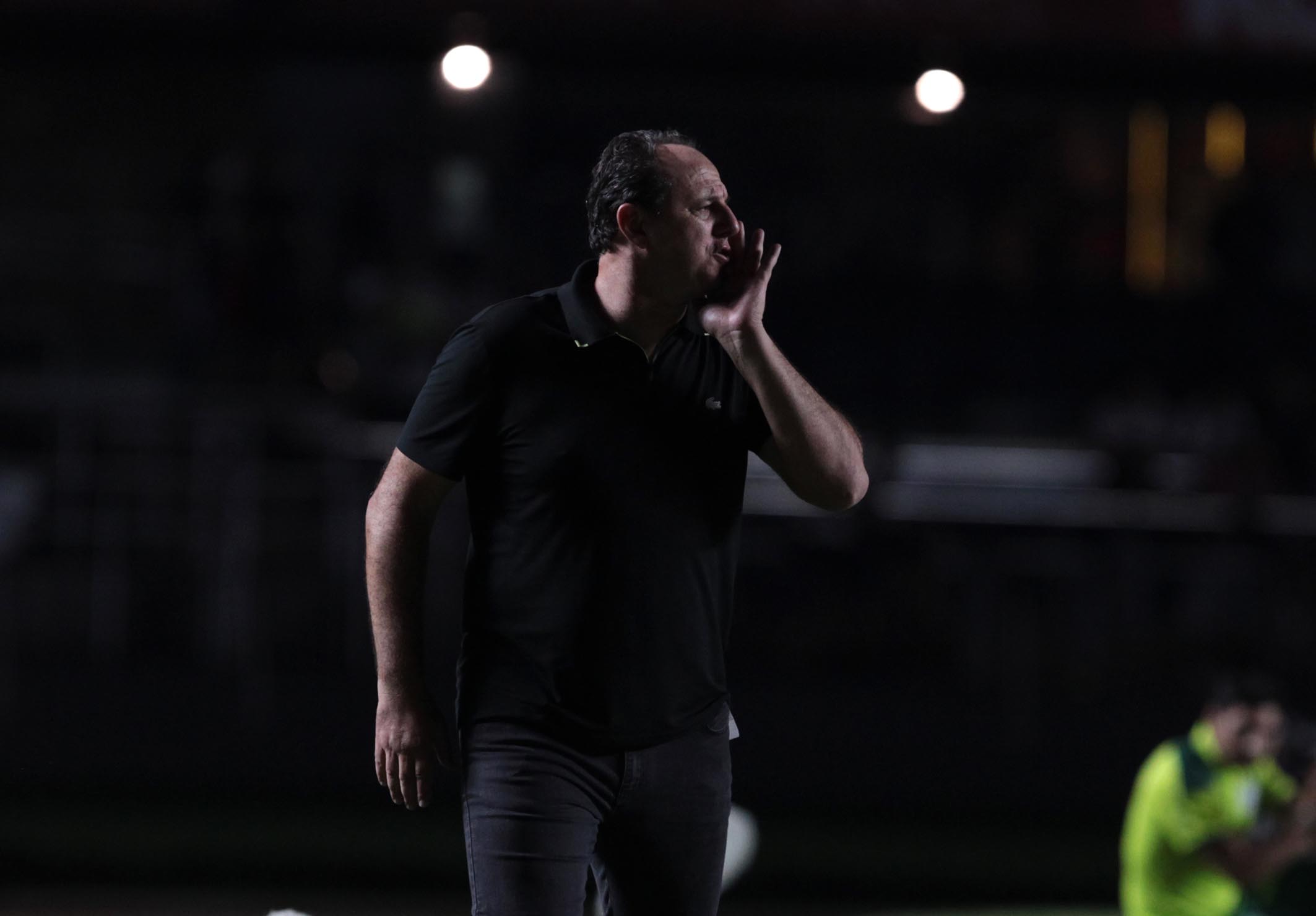 Entrevista coletiva após o clássico: Rogério Ceni