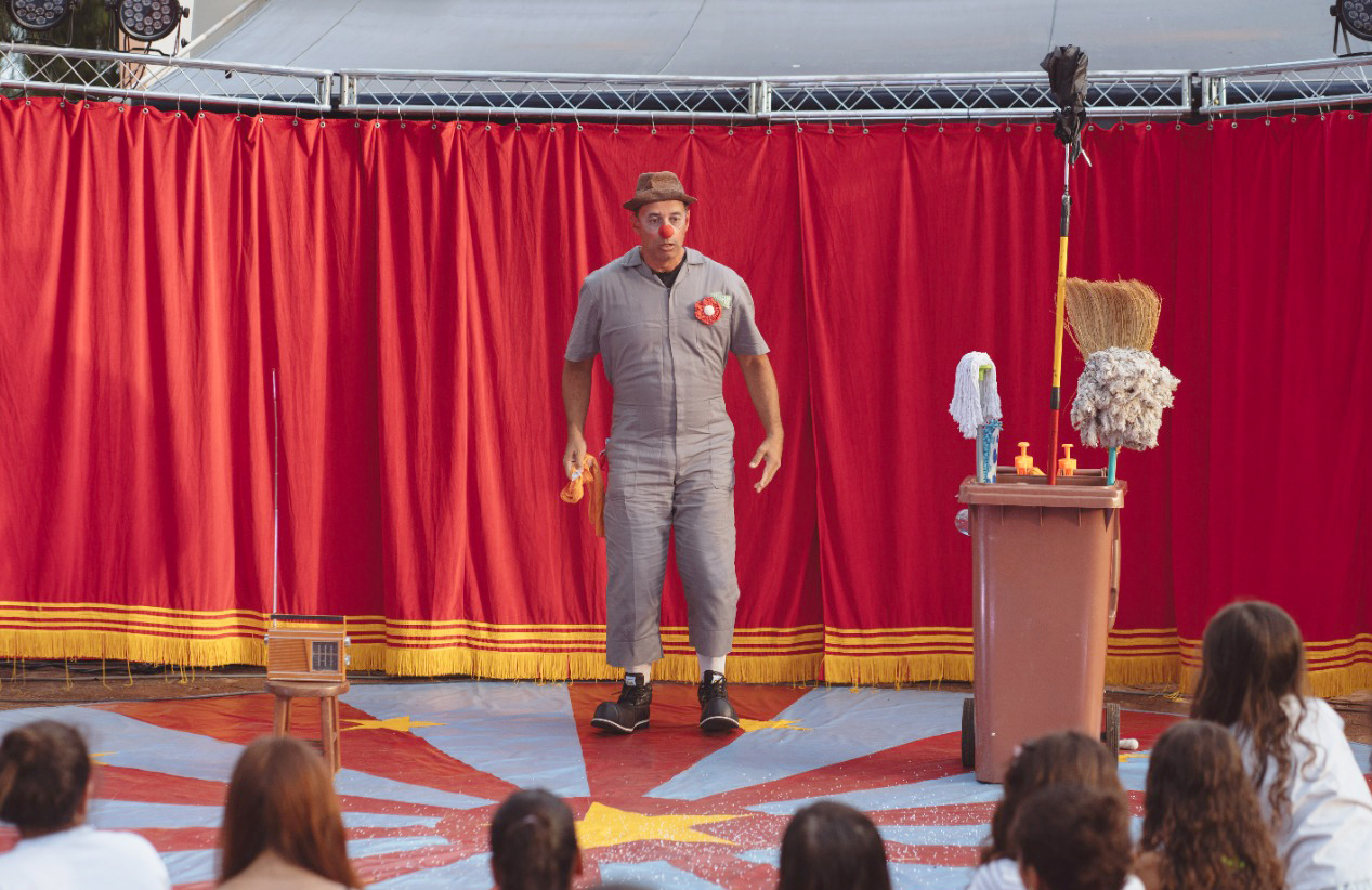 Vila Cultural Triolé apresenta espetáculo “O Zelador” no domingo (13)