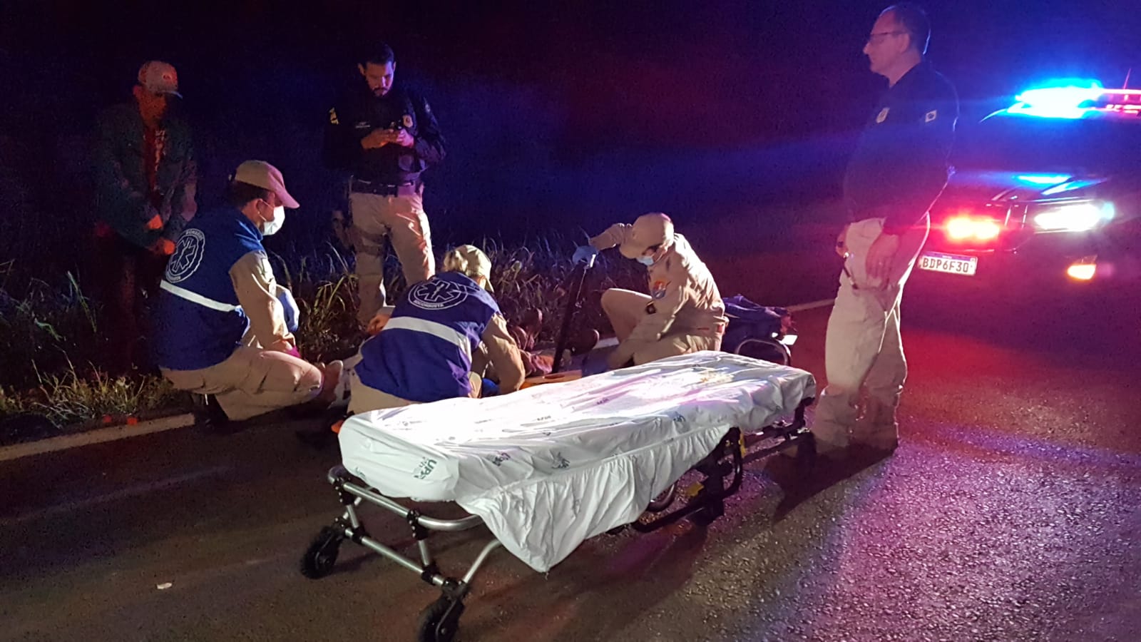 Ciclista fica ferido após colisão com carro na BR-467