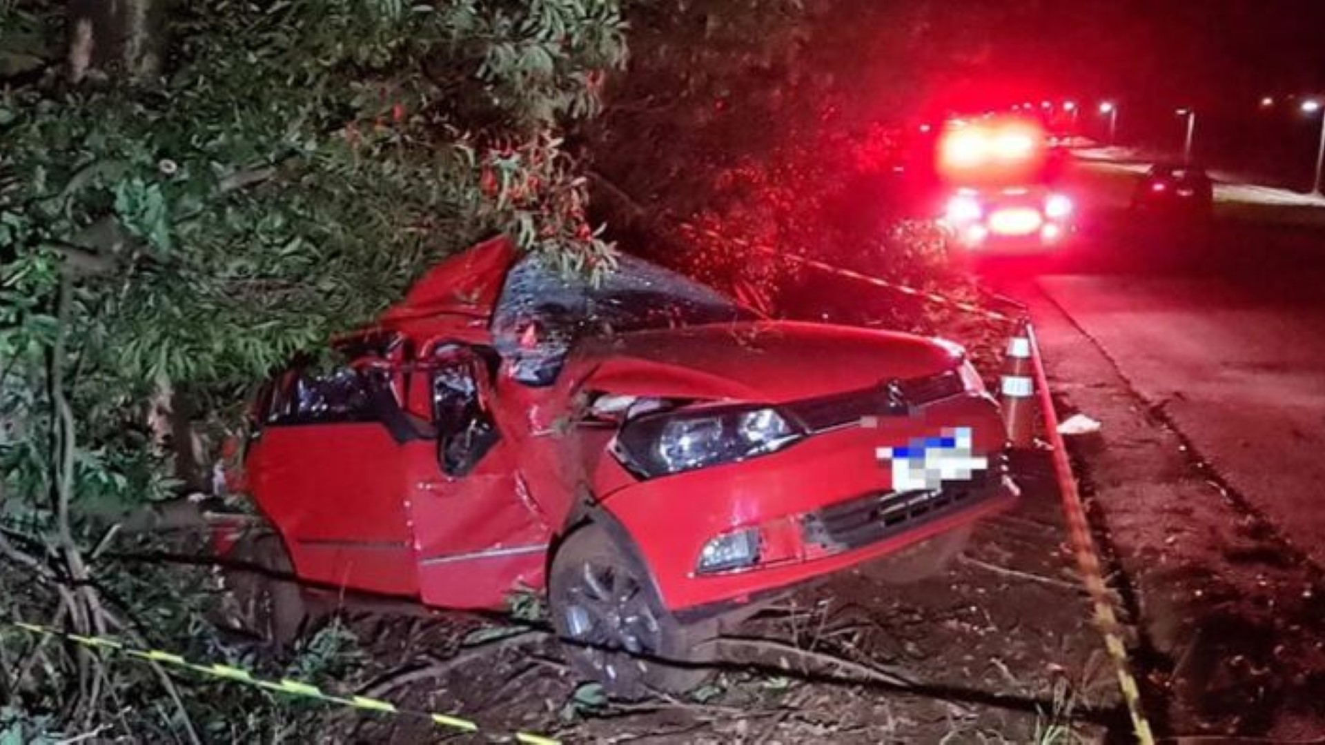 Jovem morre em grave acidente na PR-082