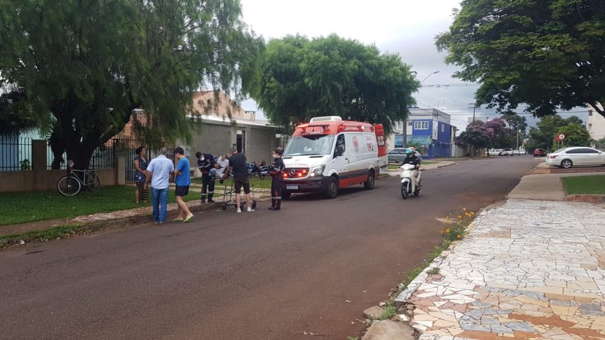 Homem desmaia em calçada no Alto Alegre e precisa ser socorrido pelo Samu