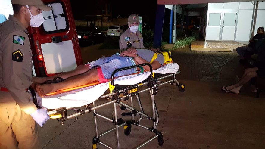 Homem tem lesão na perna após ser baleado no Distrito de Rio do Salto, em Cascavel