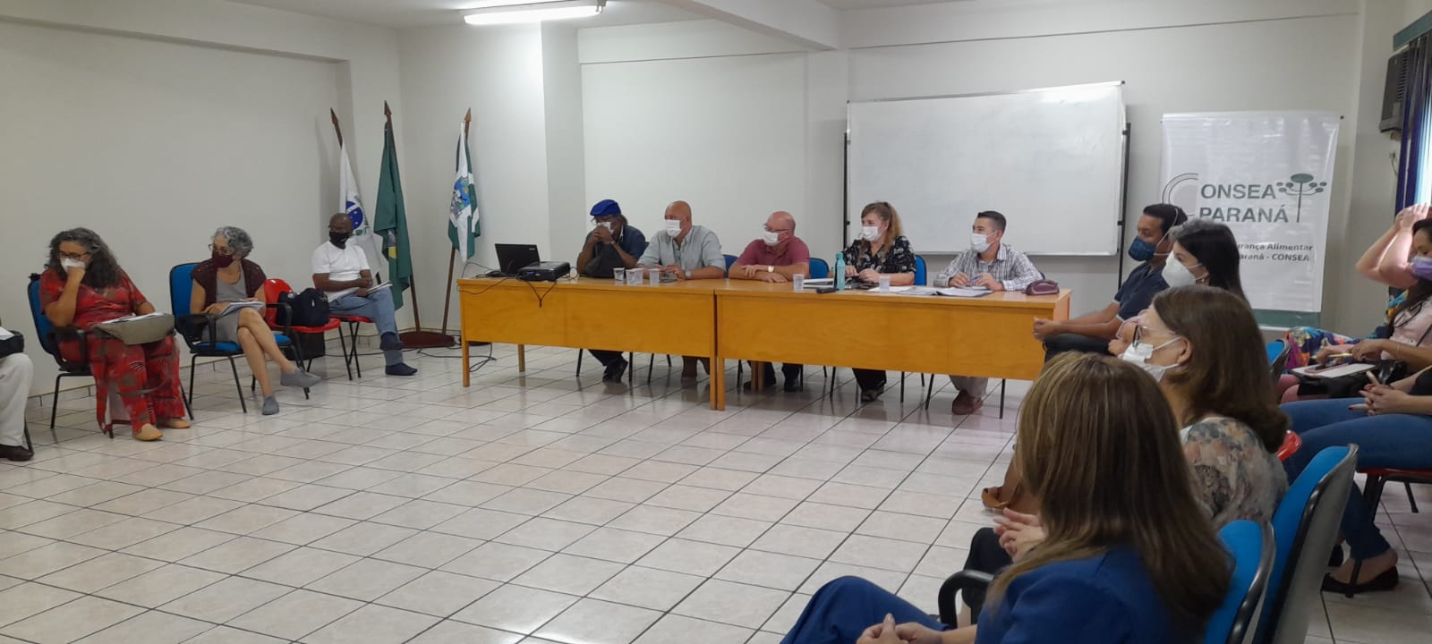 Consea debate em Foz políticas públicas como merenda escolar e Banco de Alimentos