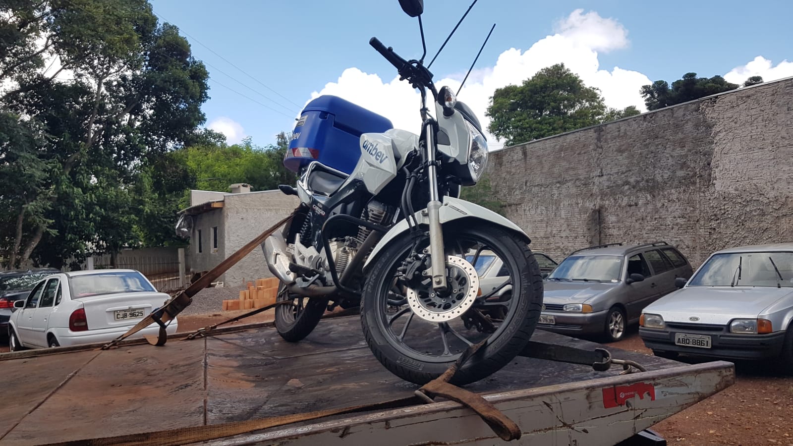 Moto furtada é recuperada pelo GDE