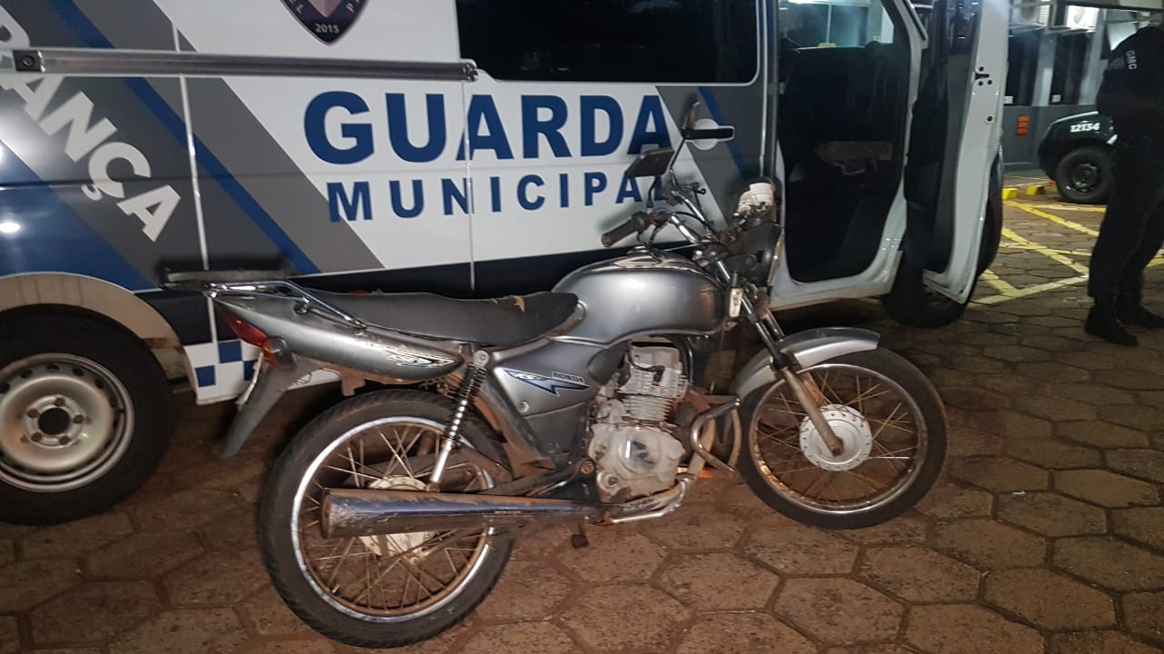 Moto com registro de furto é encontrada no Bairro Claudete, em Cascavel