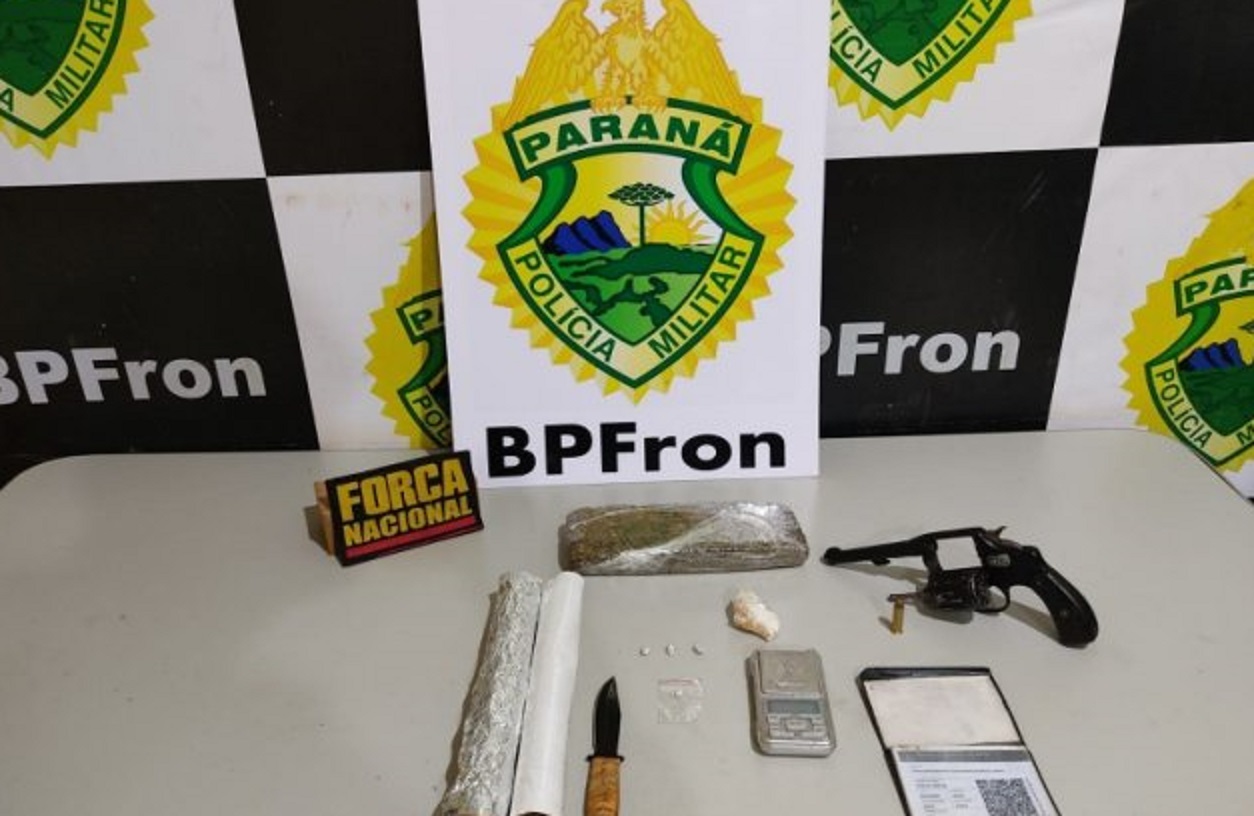 Três pessoas são detidas com drogas e arma em Guaíra