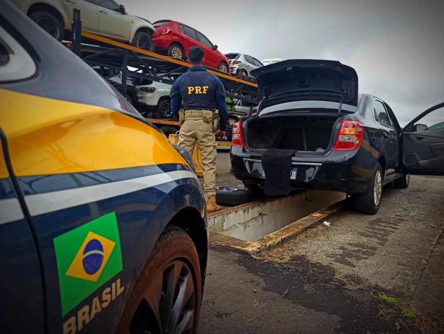 PRF apreende quase 6 kg de óleo de haxixe em Caminhão de Cascavel