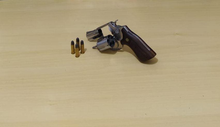 Polícia Civil, com apoio da Polícia Militar, identifica autoria de furto e recupera arma subtraída